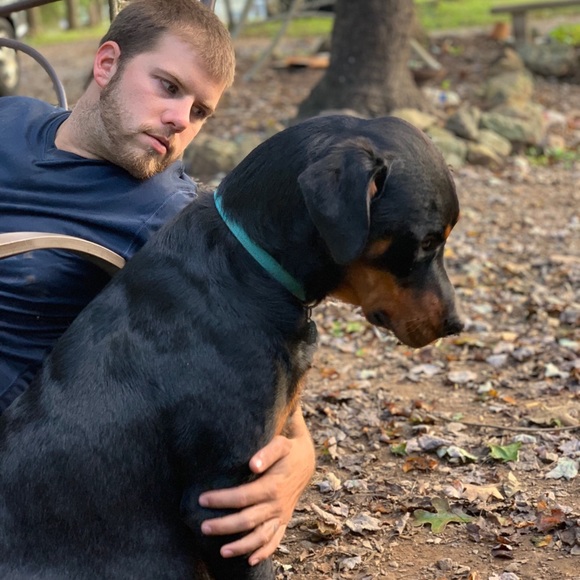 Meet your Posher, Cody - Picture 2 of 4